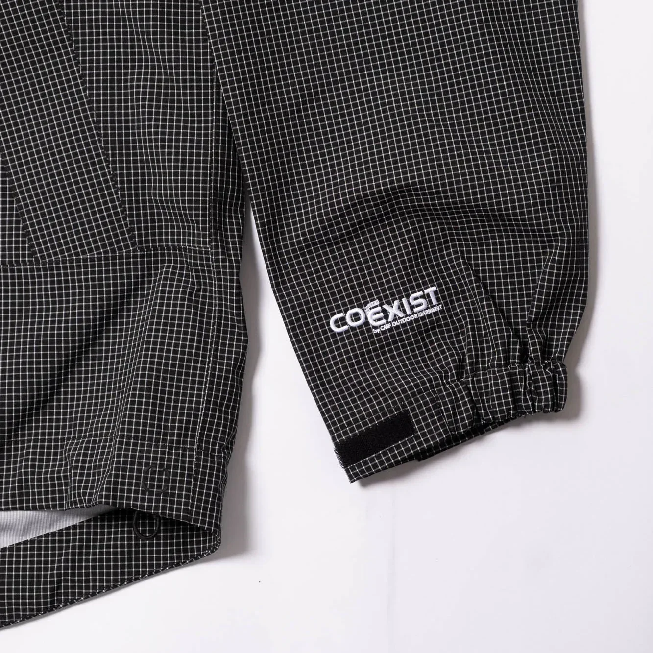 CMF Comfy Outdoor Garment Level 6 Mod Coexist Jacket- Glid Black - Image 4