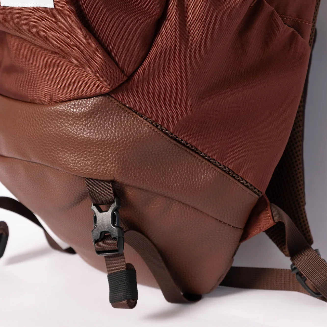 CMF Comfy Outdoor Garment Weekenderz Bag - Mocha - Image 4