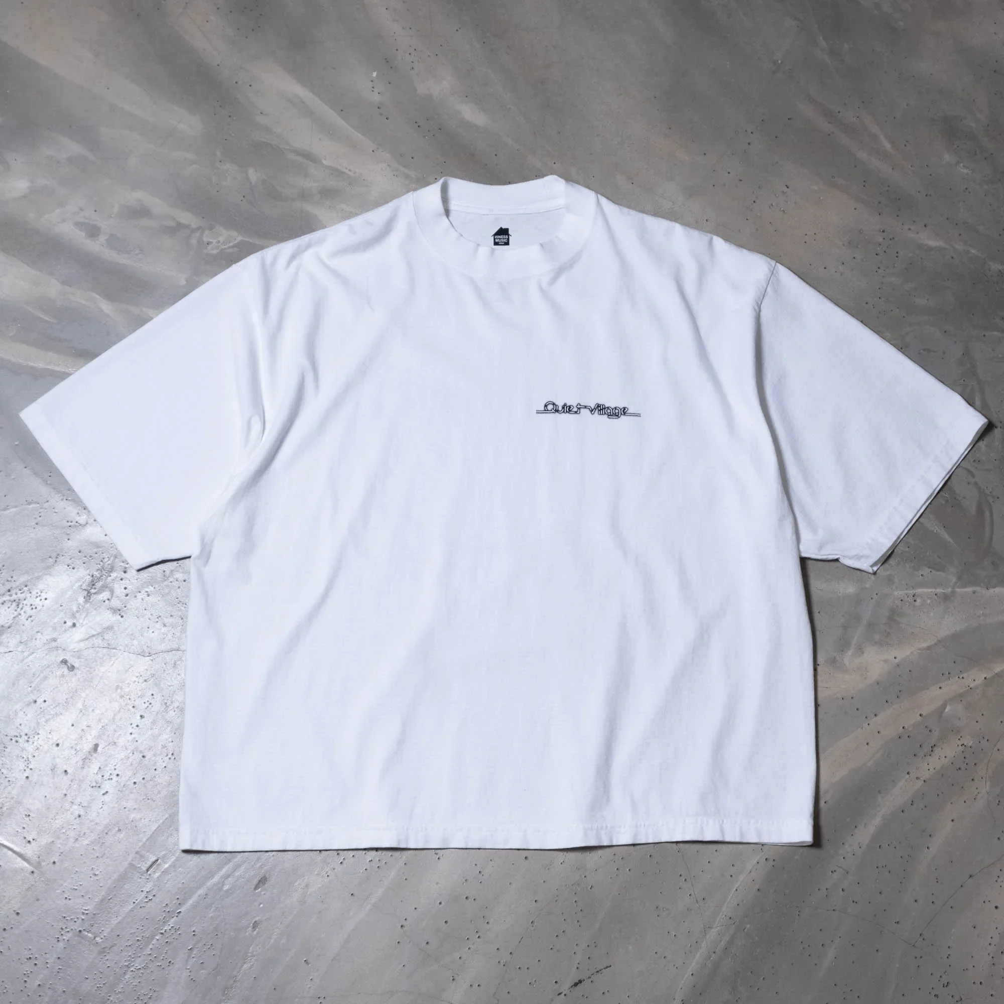 is-ness QV Tee - White