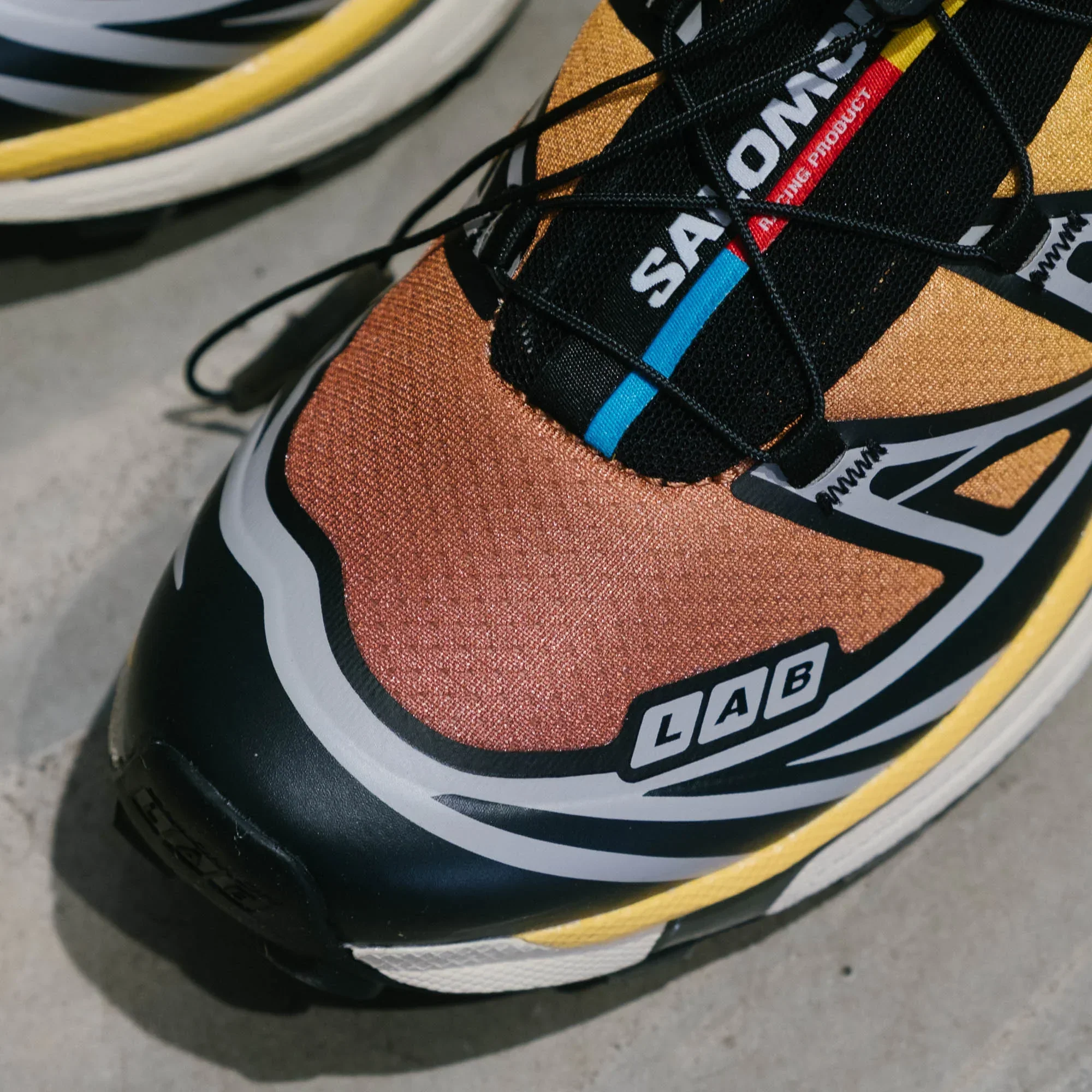 Salomon XT-6 Shoes - Black/Grape Leaf/Beach Ball - Image 3