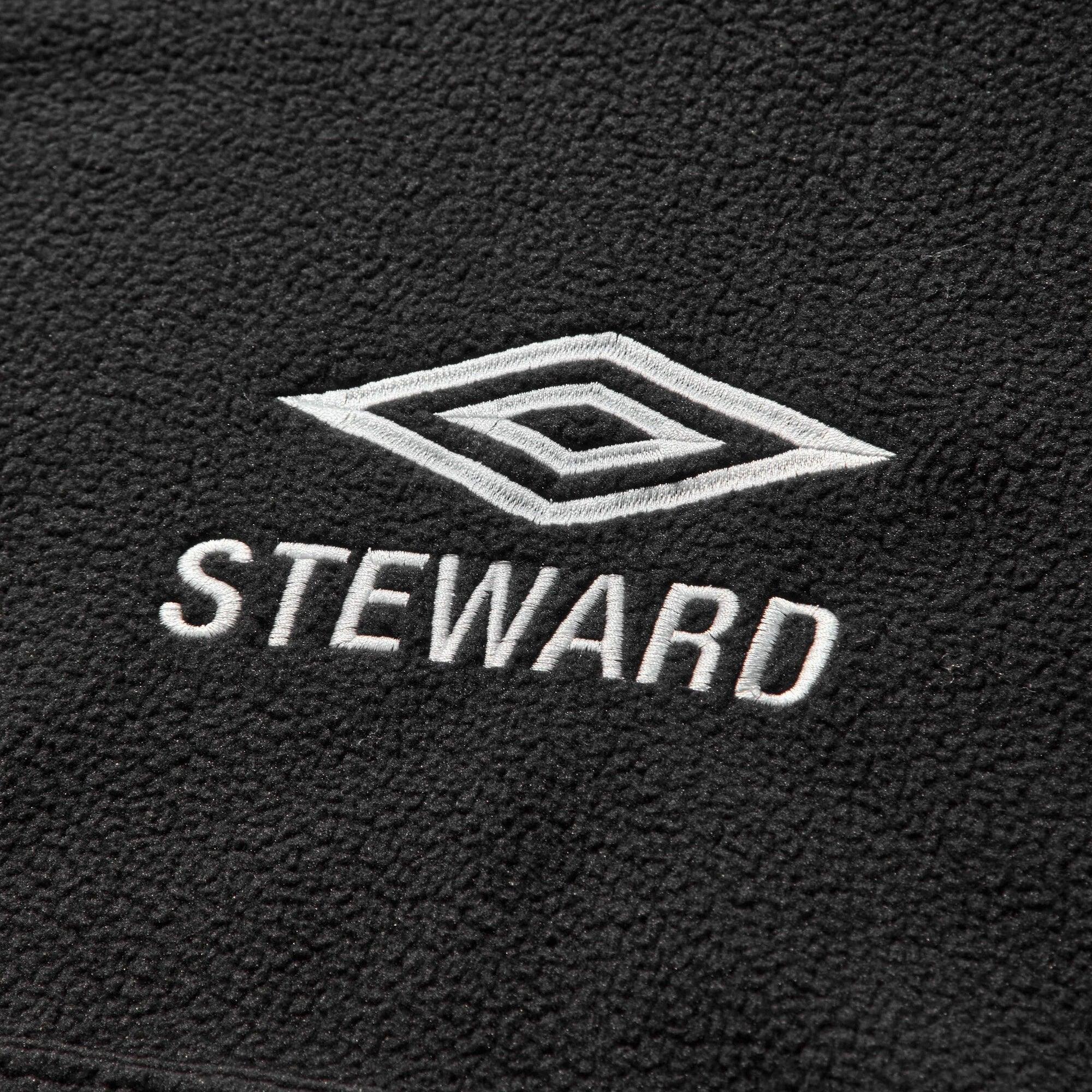 Umbro By Slam Jam Steward Masked Fleece - Dark Grey - Image 3